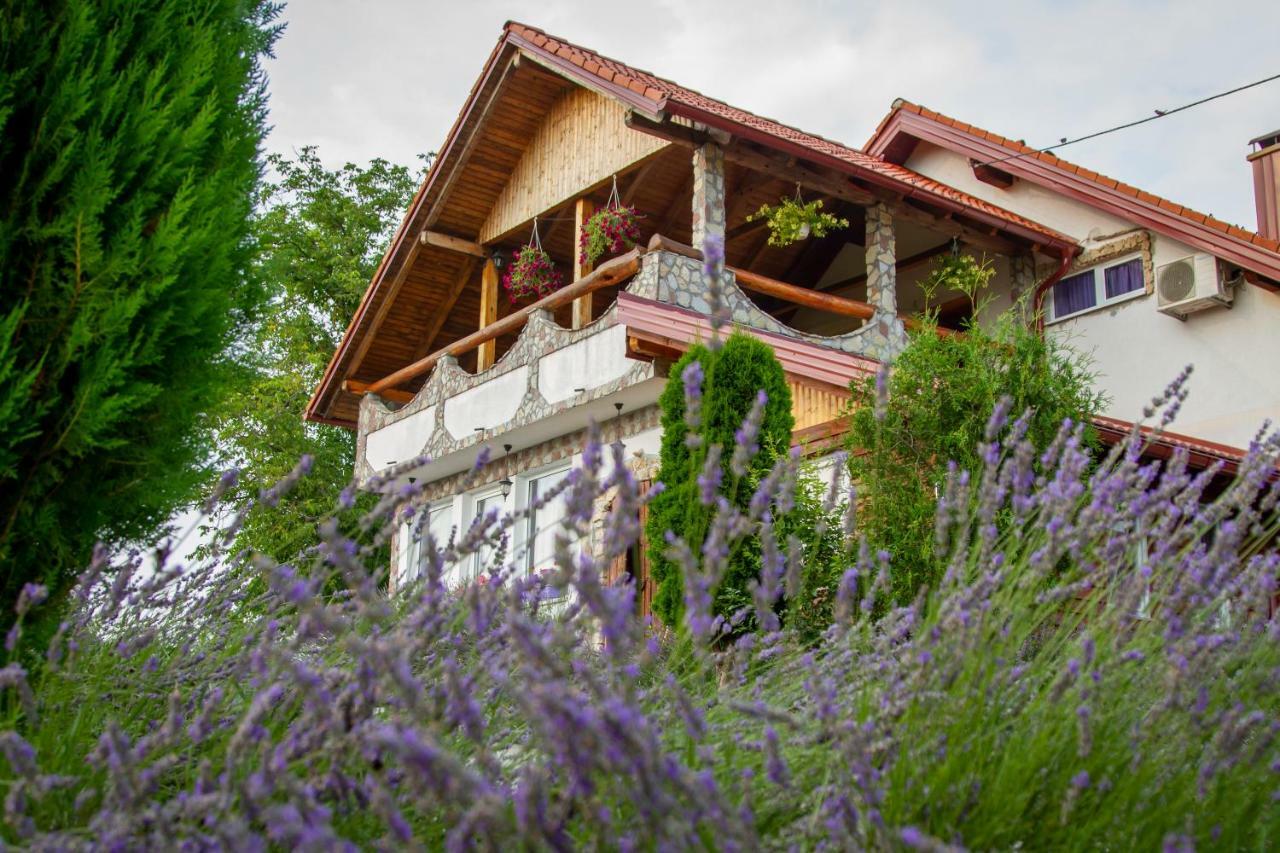 Lavanda Farm Apartmani Rakovica Luaran gambar