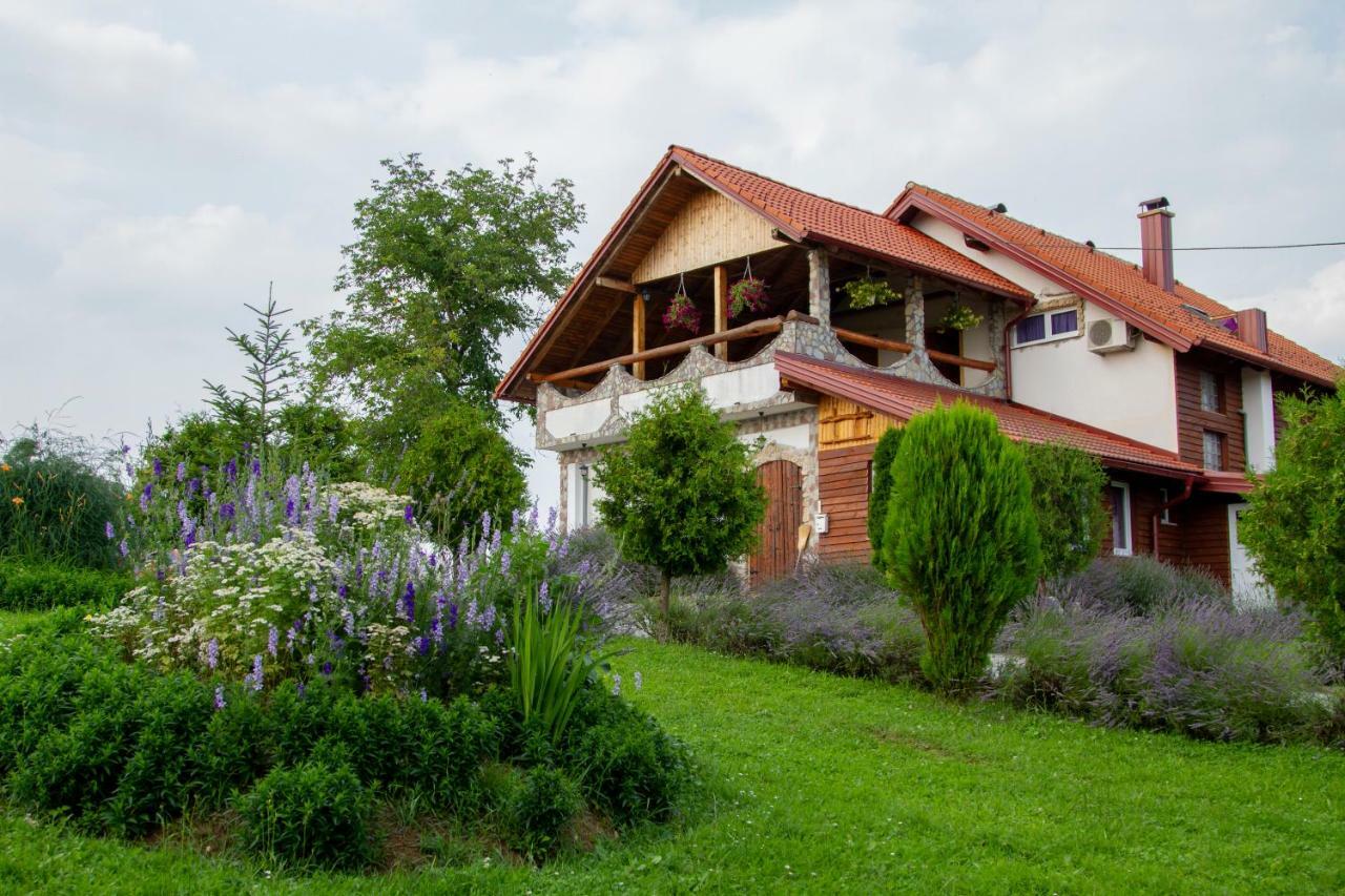 Lavanda Farm Apartmani Rakovica Luaran gambar